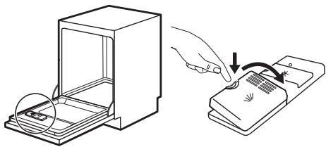 IKEA RENODLAD 803.520.36 - Using the detergent - 1