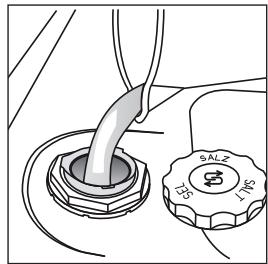 KITCHENAID KDSCM 82142 - KDSDM 82142 NE - Remplissage du réservoir à sel - 10