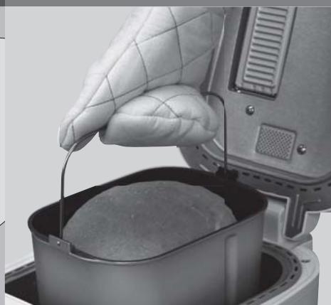PANASONIC SD-ZD2010 - SD-ZF2010 - Remove the bread - 1