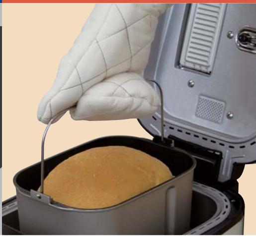 PANASONIC SD-BH104 - Remove the bread - 2