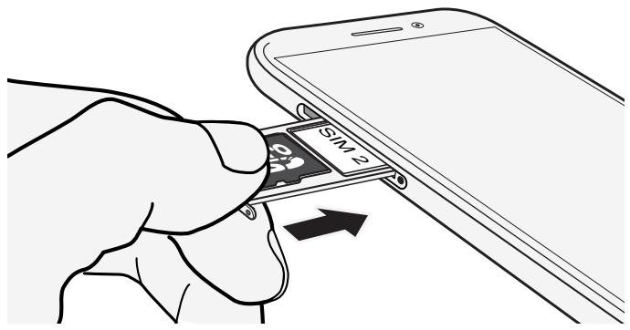 HTC DESIRE 728G - Installer les cartes nano SIM et microSD - 7