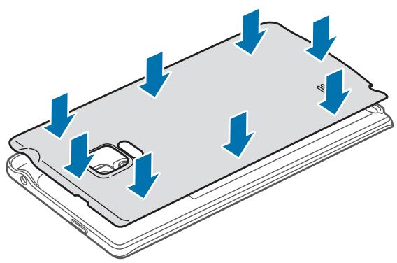 SAMSUNG GALAXY A10 - Installer la carte SIM ou USIM et la batterie - 6