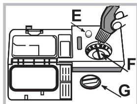 INDESIT DSR 15B1 S - Charger le produit de rinçage - 1