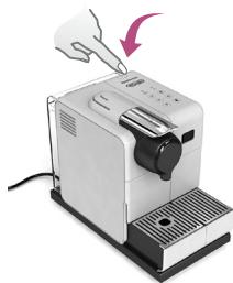 DELONGHI EMKP42.B PRESSION - ELSŐ HASZNÁLAT ELŐTT, VAGY HA HOSSZABB IDEIG NEM HASZNÁLTA A KÉSZÜLÉKET - 4