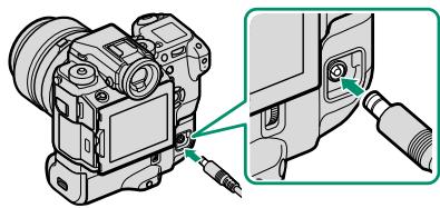 FUJIFILM X-T10 - Using an AC Adapter - 1