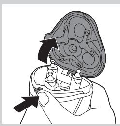 PHILIPS QG3337/15 - Limpeza do acessório de corte àorneira - 1