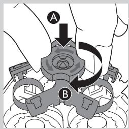 PHILIPS QG3337/15 - Limpieza de la unidad de afeitado con el cepillo de limpieza - 8