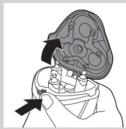 PHILIPS QG3337/15 - Rengöra skärhuvudet under kranen - 1