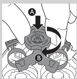 PHILIPS QG3337/15 - De scheerunit schoonmaken met het schoonmaakborsteltje - 8