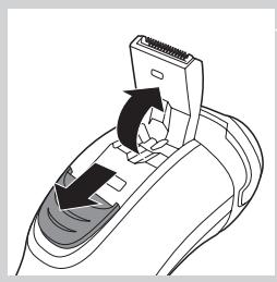 PHILIPS CLICK&STYLE S728/20 - Καθαρισμός του τρίμερ με το βουρτσάκι (μόνο στα PT919/PT866/PT860/PT845/PT739/PT737/PT731) - 1