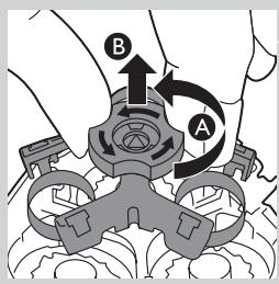 PHILIPS HC9450/15 - Die Schereinheit mit der Reinigungsbürste reinigen - 2