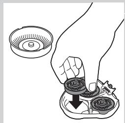 PHILIPS HC9450/15 - Cleaning the shaving unit with the cleaning brush - 4