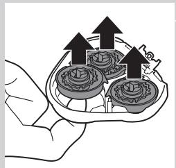 PHILIPS HC9450/15 - Limpieza de la unidad de afeitado con el cepillo de limpieza - 4