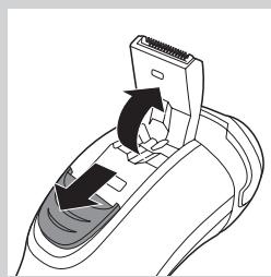 PHILIPS HC9450/15 - Kaθαρισμός του τριμερ με το βουρτσάκι (μόνο στα PT919/PT866/PT860/PT845/PT739/PT737/PT731) - 1