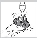 PHILIPS HC7460/15 - Tiras makinesinin musluk aktinda temizlenmesi - 1