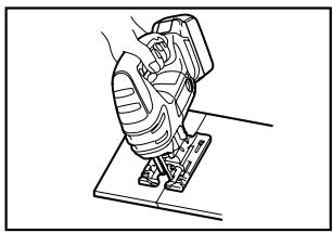 MAKITA JVO600J - Corte en bisel - 1