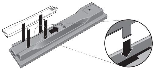 PIONEER BDP-170 - Mise en place des piles dans la télécommande - 3
