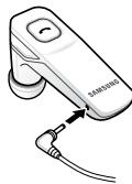 SAMSUNG HM1800 - Charging the headset - 1