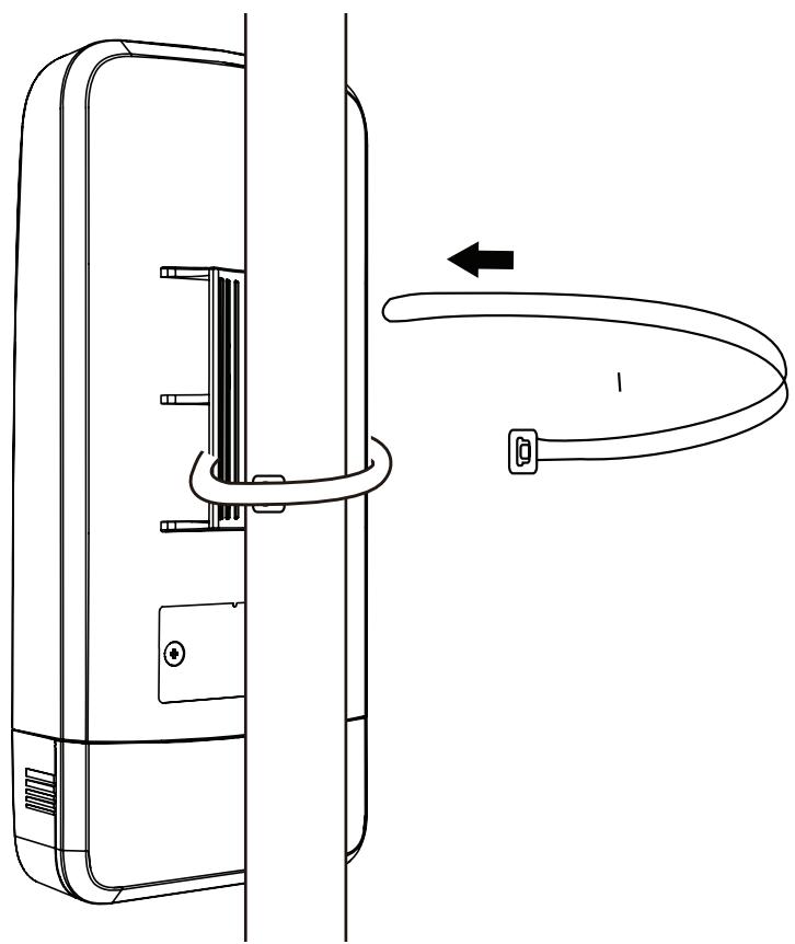 D-LINK DAP-2020 - Mounting the AP to a Pole - 1