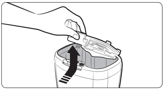 SAMSUNG SR8875 NAVIBOT - Inserting batteries - 1