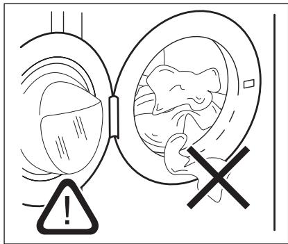 ELECTROLUX EWF1494DOW - Wasgoed in de machine doen - 1