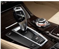 BMW SÉRIE 5 BERLINE - Équipements de série/en option - 7