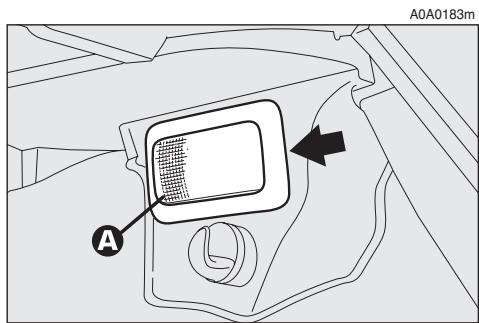 ALFA ROMEO 147 - PLAFONNIER DU COFFRE A BAGAGES (fig. 44-45) - 3