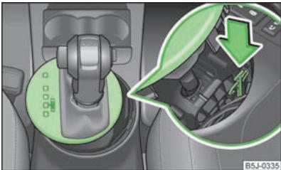 SKODA ROOMSTER - Déverrouillage de secours du levier sélecteur - 1