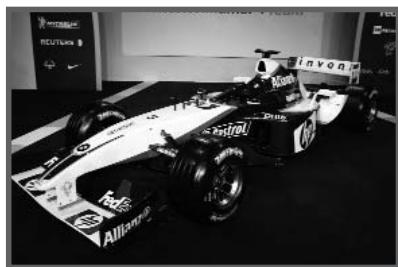 JOYTECH WILLIAMSF1 TEAM FORCE FEEDBACK RACING WHEEL - The WilliamsF1 Story - 3