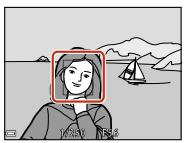 NIKON P950 - Press the shutter-release button halfway. - 2