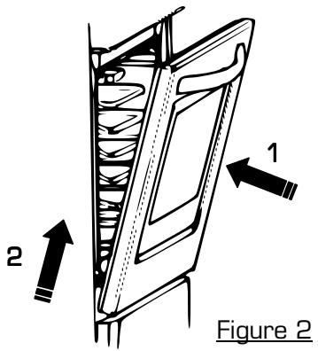 ESSENTIELB EMCG 924I - EMCG 924N - EMCG 924R - Démontage de la porte du four - 2