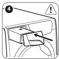 ZANUSSI ZDH8333PZ - DRAINING THE WATER CONTAINER - 4