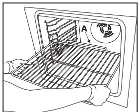 WHIRLPOOL AKZ96240NB - WKŁADANIE RUSZTÓW ORAZ INNYCH AKCESORIÓW DO PIEKARNIKA - 1