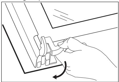 ZANUSSI ZOP37922XU - CLEANING THE OVEN DOOR - 7