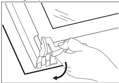 ZANUSSI ZOB10401XU - CLEANING THE OVEN DOOR - 7