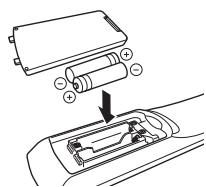 YAMAHA RX-V383 - Insertion des piles dans la télécommande - 1