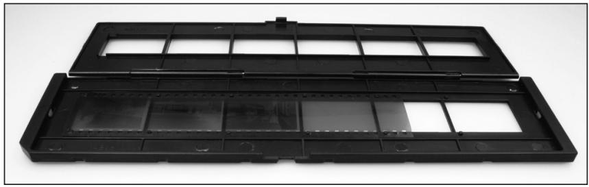 ROLLEI DF-S310 SE - Negative einlegen - 1