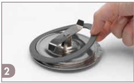 MAGIMIX 11622  -  11623 -  11625 - Ne soulevez jamais le couverclependant le fonctionnement. - 4