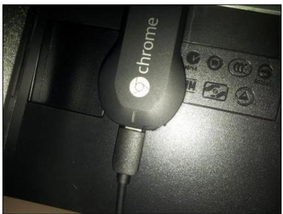 GOOGLE CHROMECAST VIDEO (3RD) - Brancher la clé Chromecast - 2