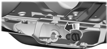 FORD EVEREST - Remplacement des ampôules de feuix de recul - 1