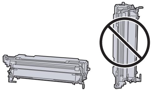 KYOCERA ECOSYS M2540 - Placer le tambour à plat sur une surface propre et plane. - 1