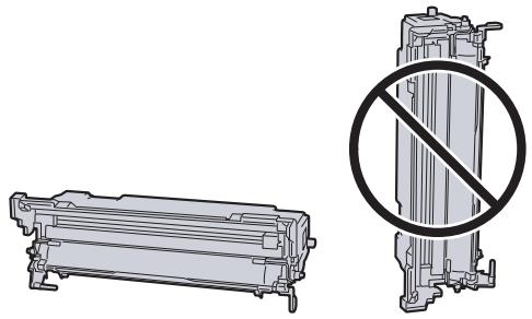 KYOCERA ECOSYS M2135DN - Placer le tambour à plat sur une surface propre et plane. - 1
