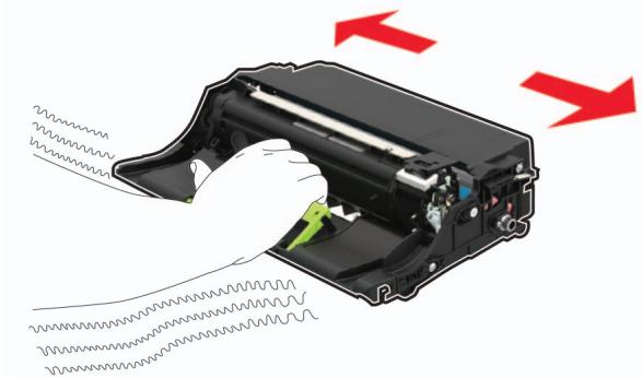 LEXMARK MS521DN - Retirez l'unité de traitement d'images usagée. - 2