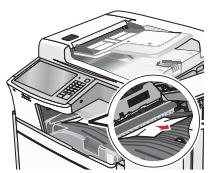 LEXMARK X950DE  -  X952DE -  X954D - Bourrage derrière le volet F (transport du papier) - 2