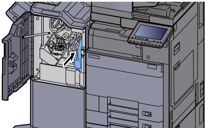 KYOCERA TASKALFA 3252CI - Installer le bac de récupération de perforation. - 1