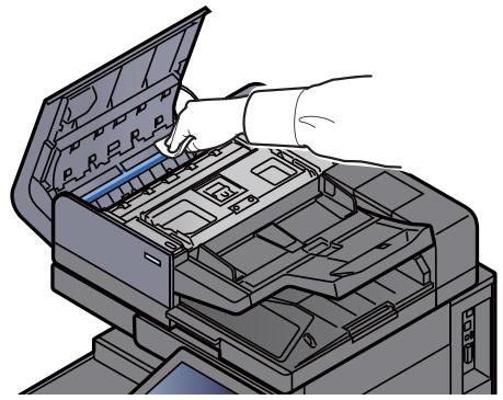 KYOCERA TASKALFA 3252CI - Nettoyer l'intérieur du chargeur de documents. - 1
