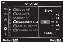 OLYMPUS OM-D E-M1 - MENU → ⚙ → A1 → [Sensibilité C-AF 📷] - 2