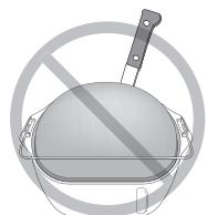 PANASONIC CROUSTINA SD-ZF2010KXF - A kenyértartályt és a dagasztólapátot kerámiabevonat borítja, így a szennyeződés könnyen eltávolítható. - 1