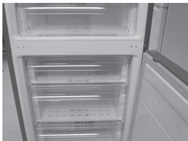 SAMSUNG RB33N300NSA - Démontage de la porte du réfrigérateur - 19