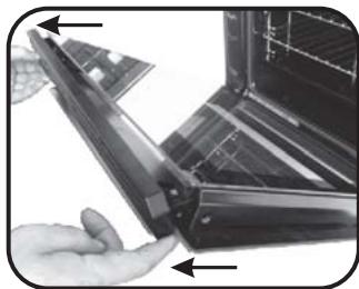 CANDY FXP896SX - CLEANING THE DOOR GLASS - 4